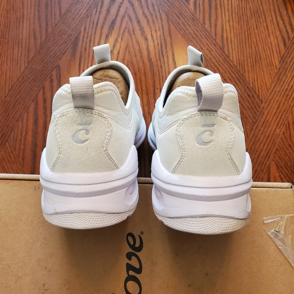 Clove Solo Sneakers - Picture 8 of 13